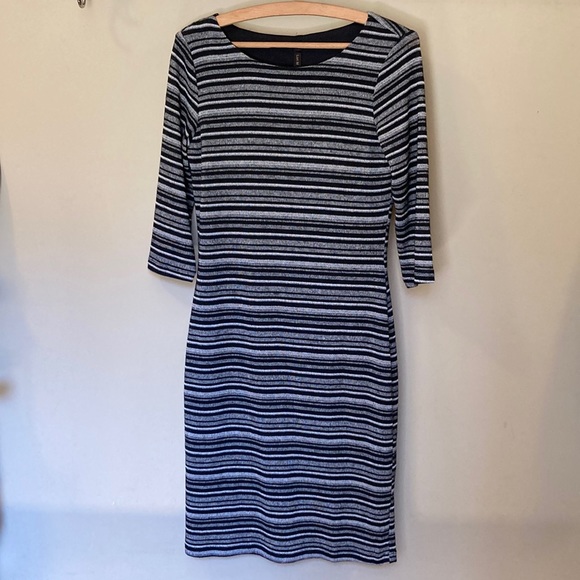 Knitted shift dress - Picture 1 of 6